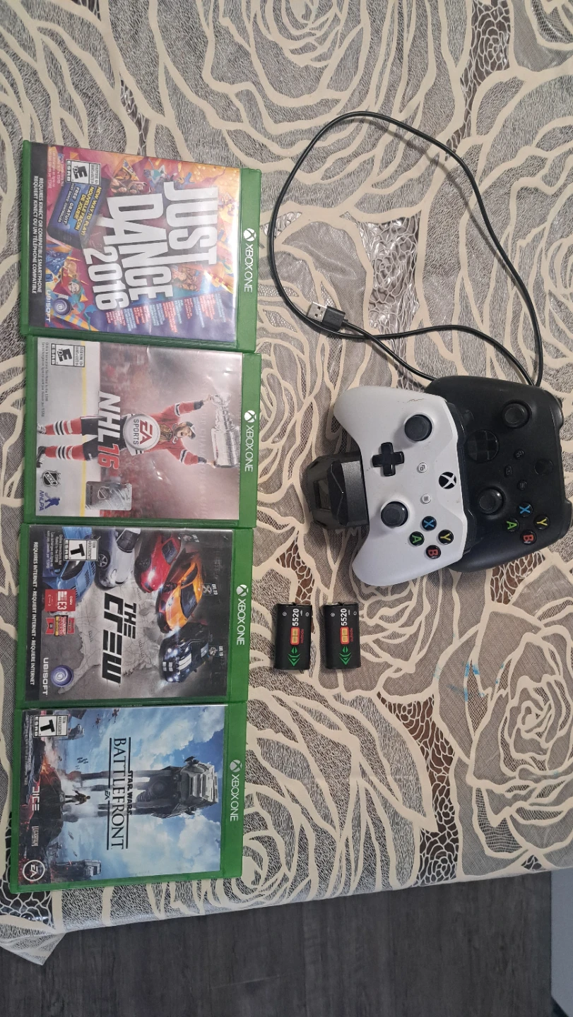 Xbox One Games Bundle with Controller and Accessories
