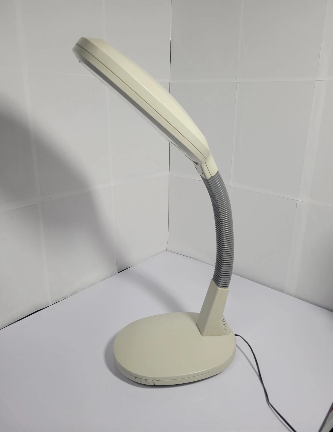 Visio Desk Lamp - photo 2