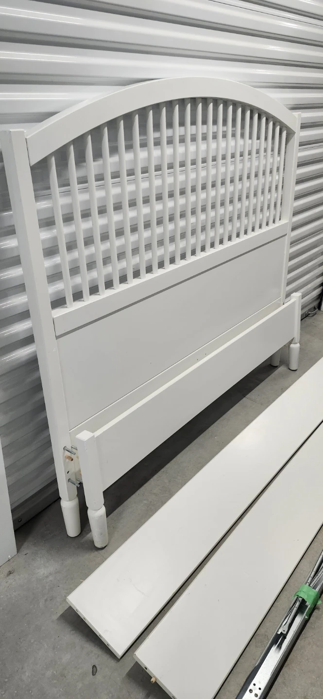 Ikea queen size bed frame with slats - photo 3