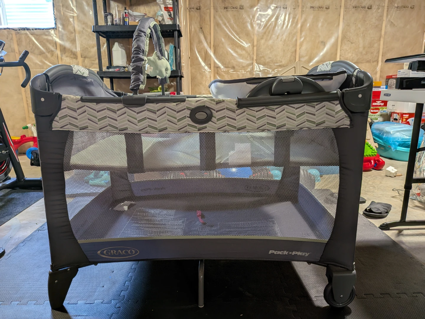 Graco Pack 'n Play Portable Playard with Bassinet