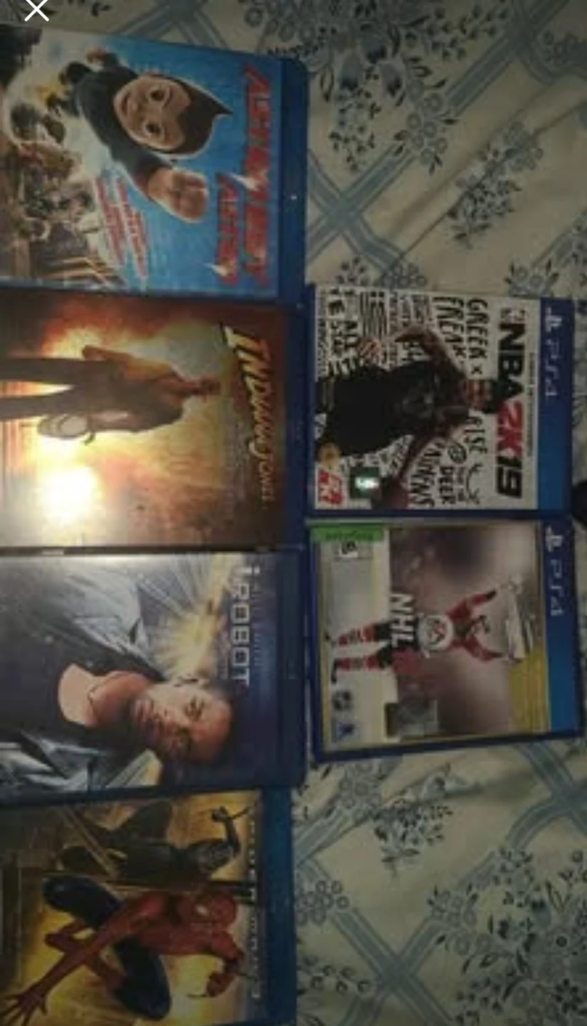 PlayStation 4 Console with Games, Cords and Controller - photo 2