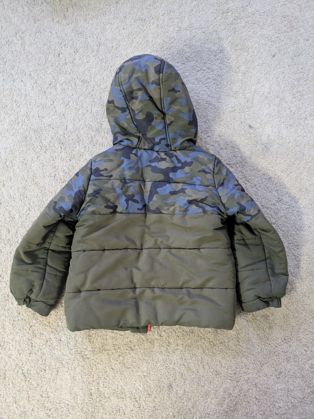 Joe Fresh Toddler Camo Snowsuit Size 5 - photo 2