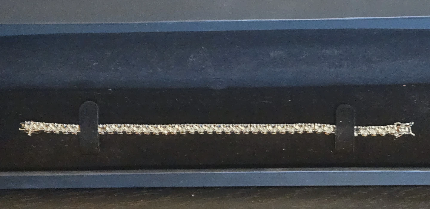 925 Sterling Silver Cubic Zirconia Tennis Bracelet,  Like New. - photo 2