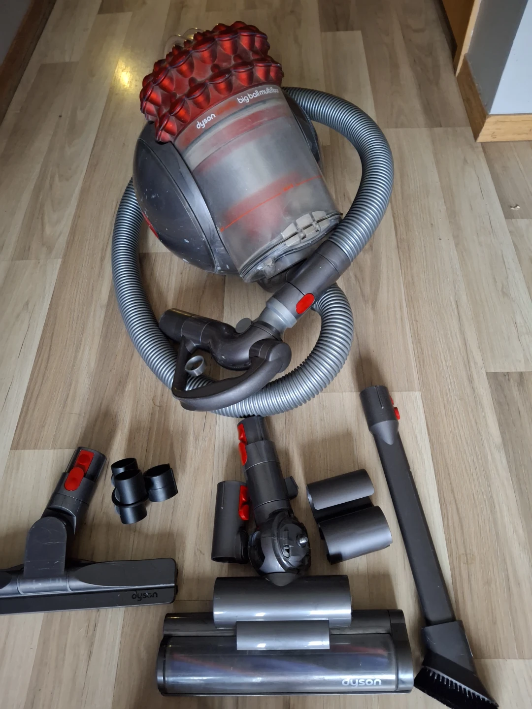 Dyson Cinetic Big Ball Vacuum Cleaner with Accessories - photo 2