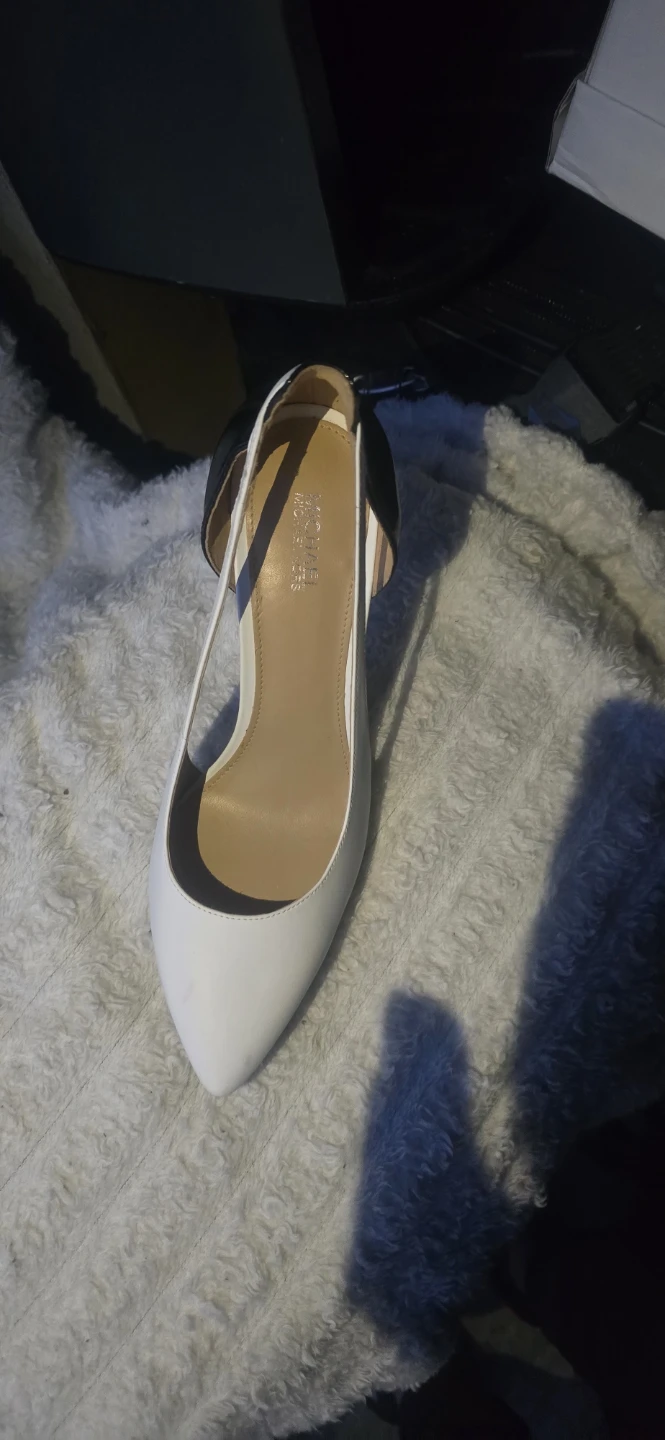 Michael Kors Women's White and Black Pointed Toe Heels - photo 2