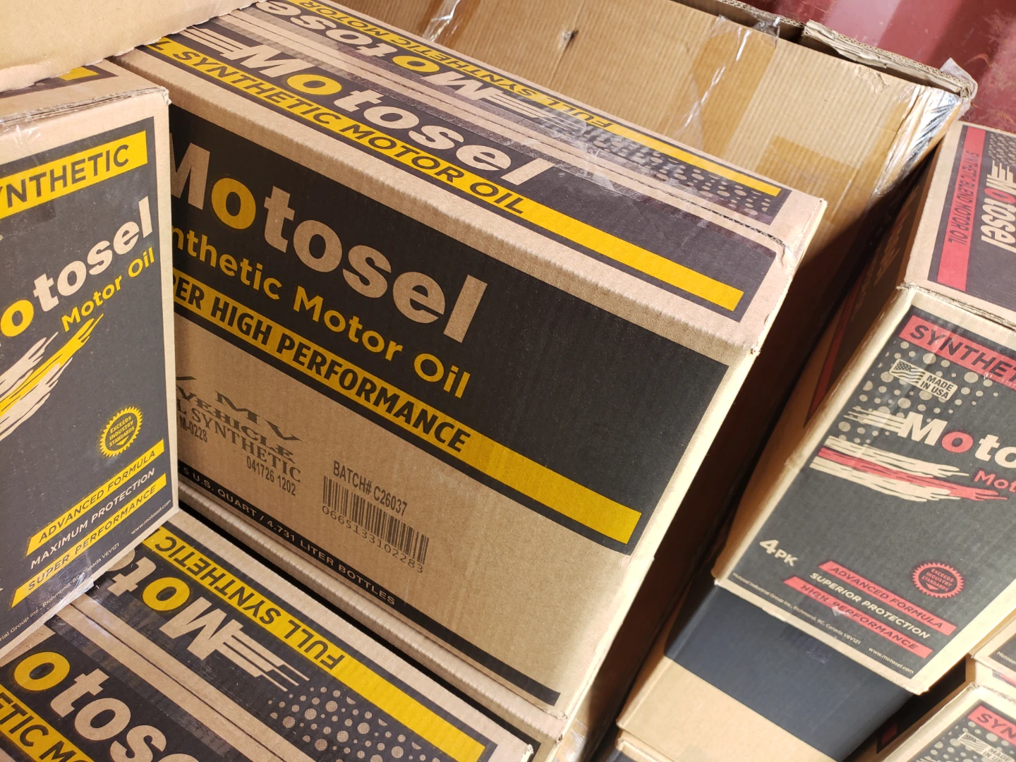 Motosel Synthetic Motor Oil 4x 3.78 L Plastic Bottles - photo 3