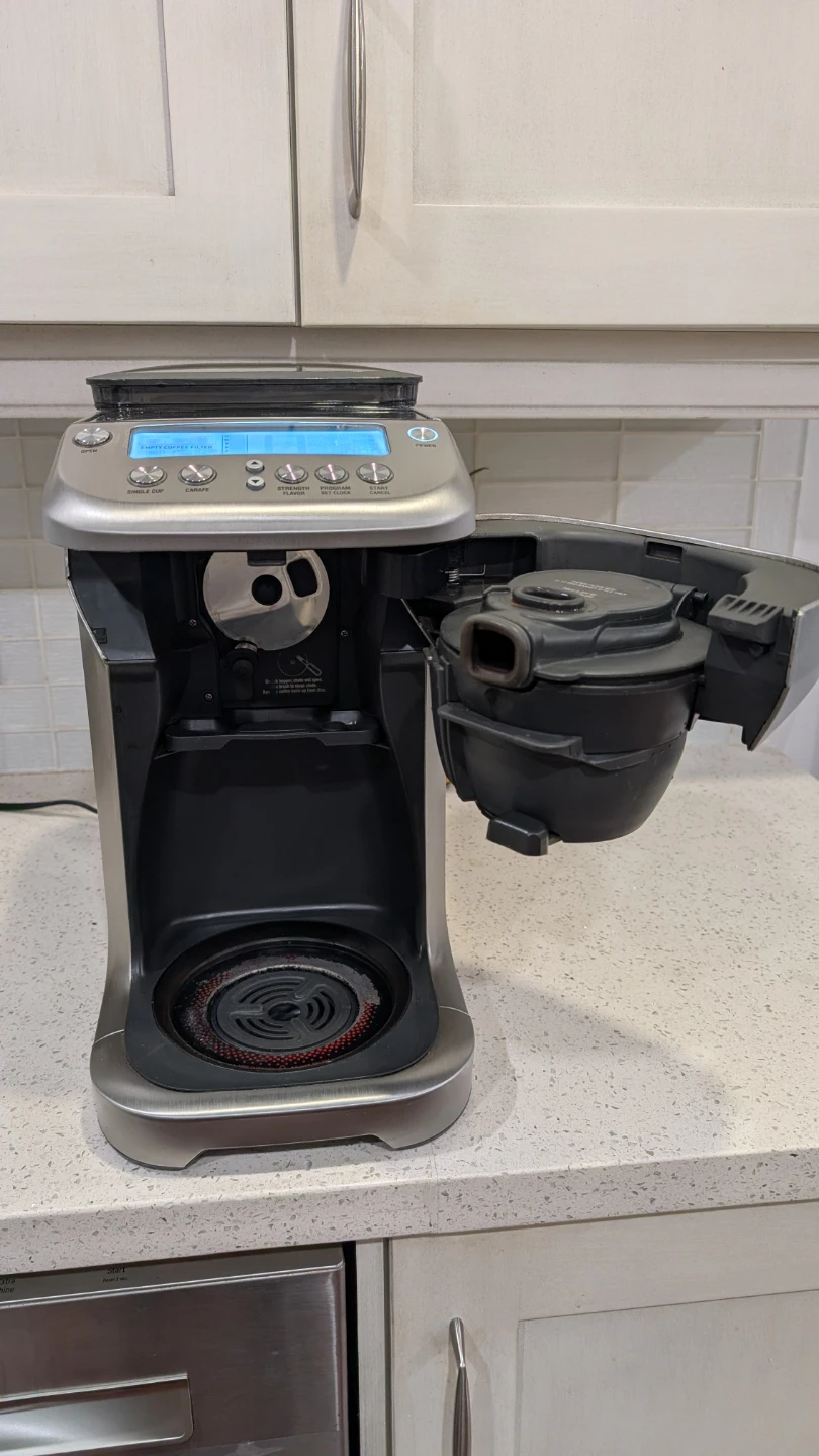 Breville Grind Control Coffee Maker – Great Condition - photo 4