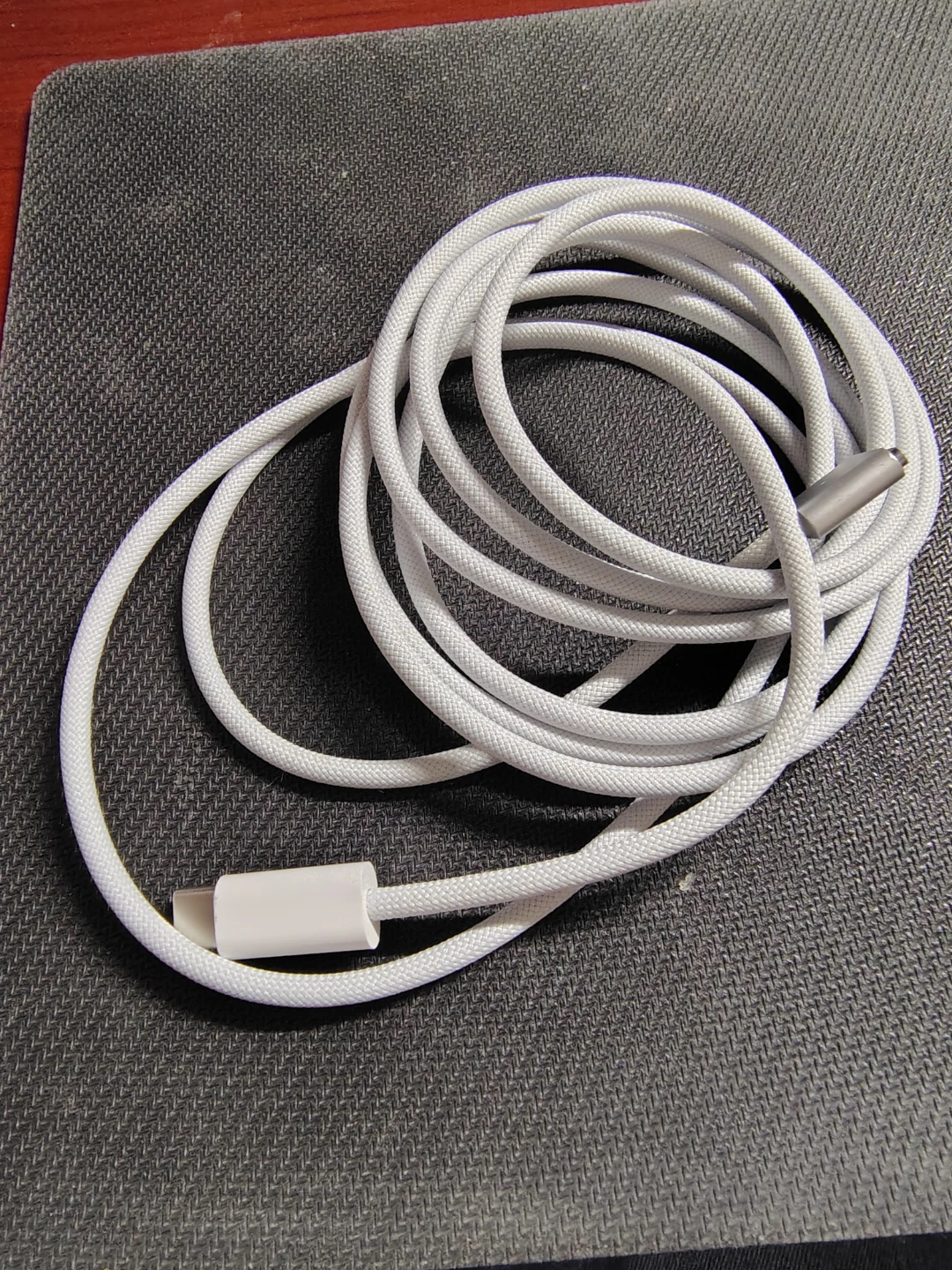 USB-C to MagSafe 3 Power Cable - photo 2