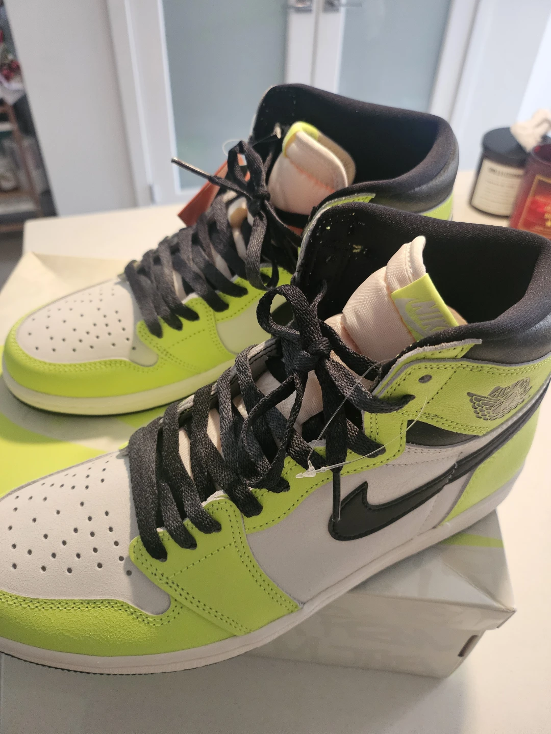 Air Jordan 1 High OG Volt