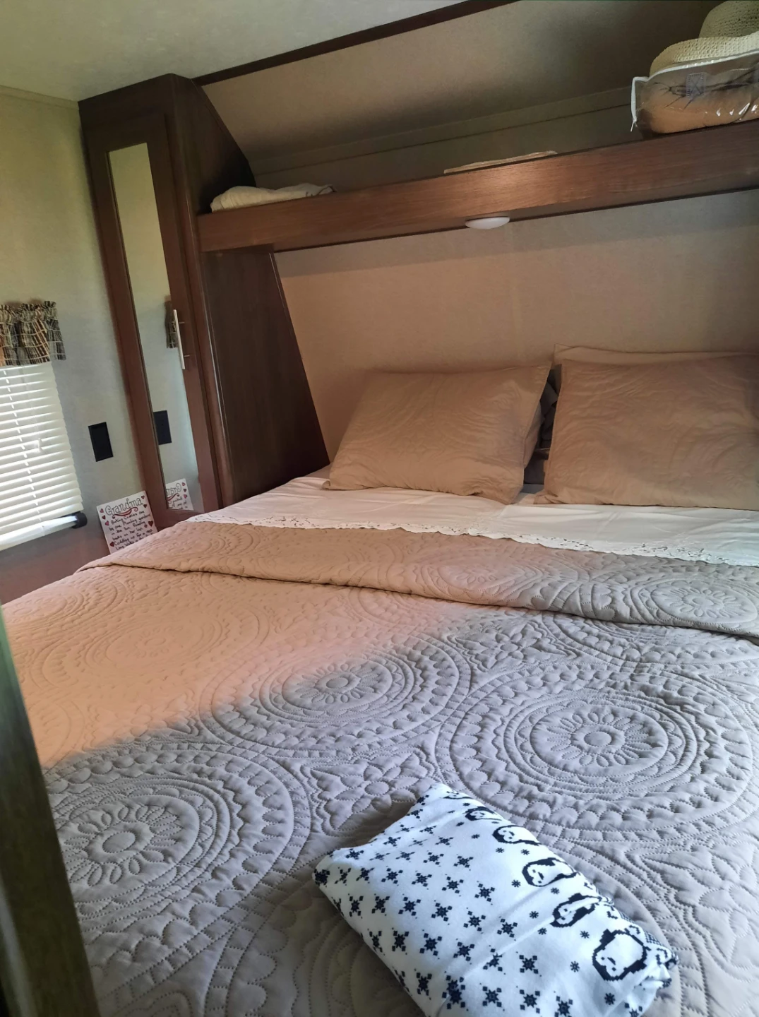 Keystone Hideout 28RKS Travel Trailer - photo 5
