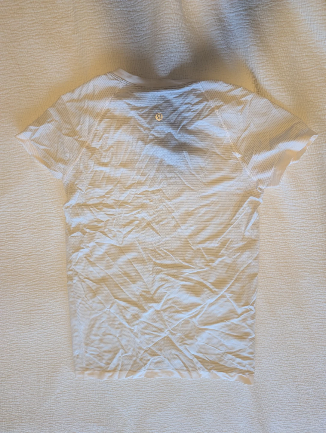 Lululemon White Ribbed Athletic T-Shirt Size 8