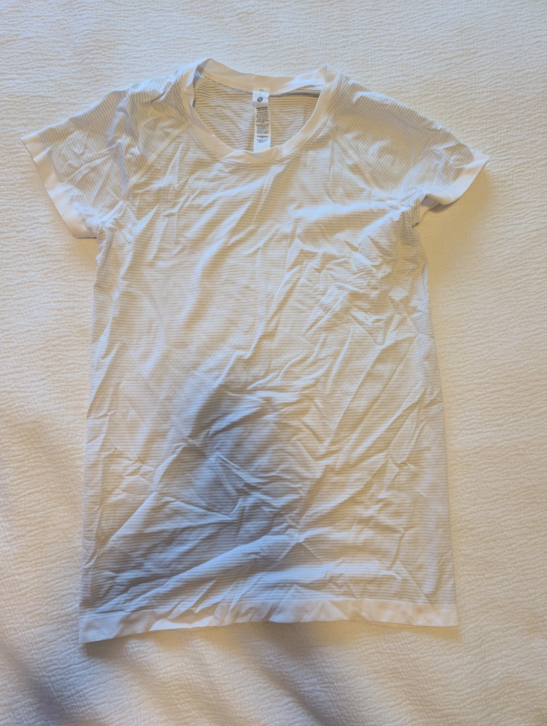 Lululemon White Ribbed Athletic T-Shirt Size 8 - photo 4