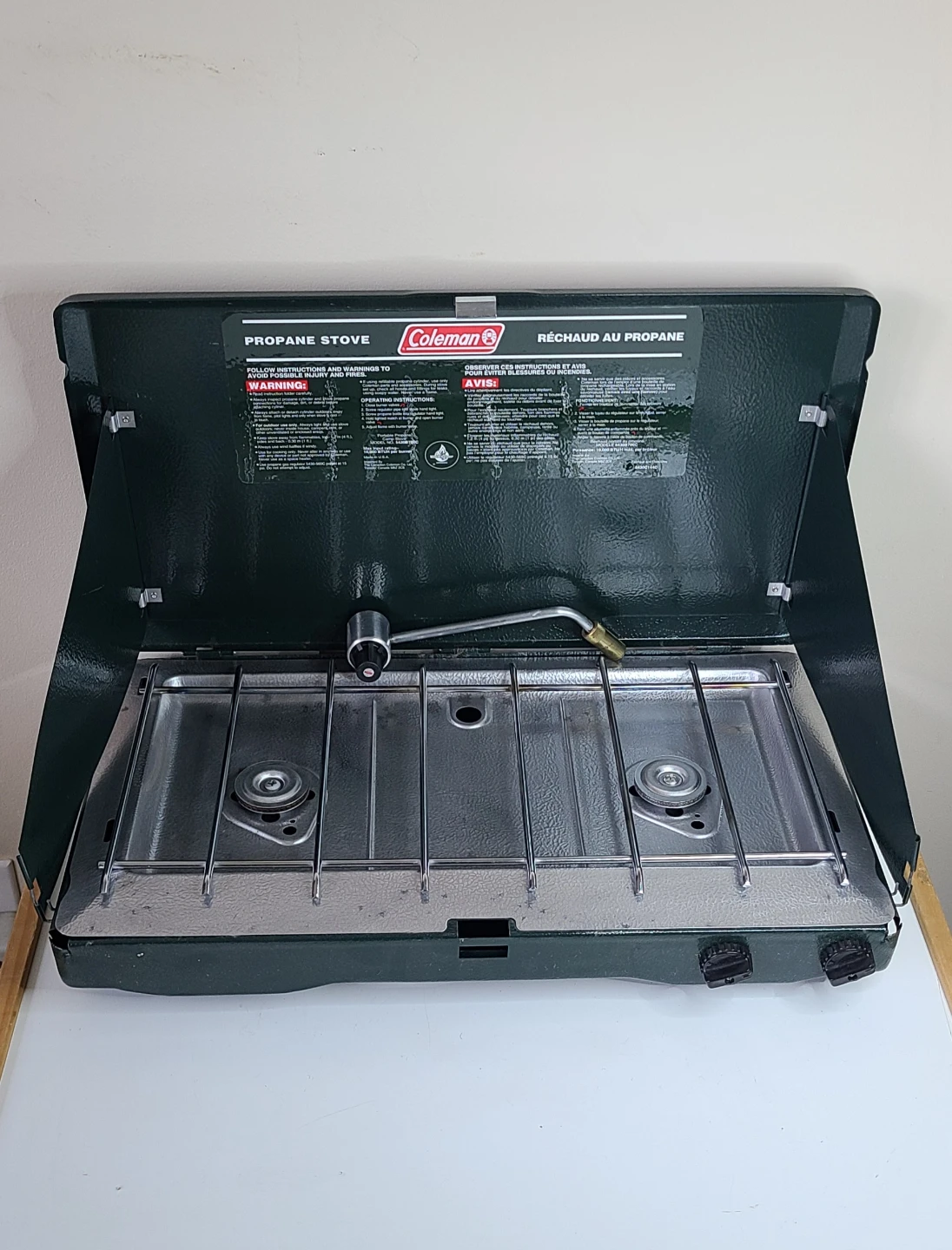 Coleman Propane Stove + Adapter Hose + 2 Propane Cans! - photo 4