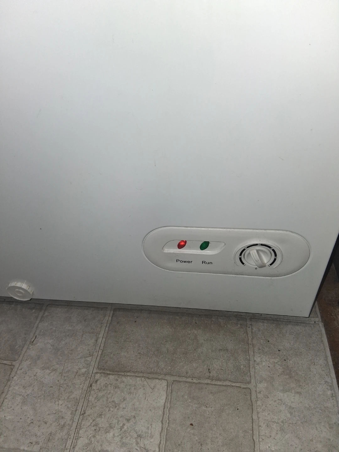Magic chef 3.3 cu ft chest freezer - photo 3