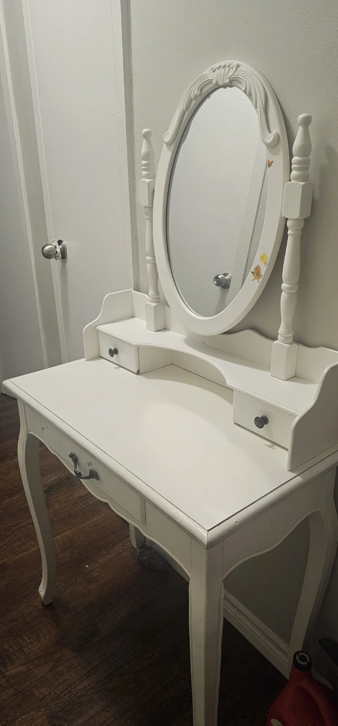 White Vanity Table with Oval Mirror - photo 3