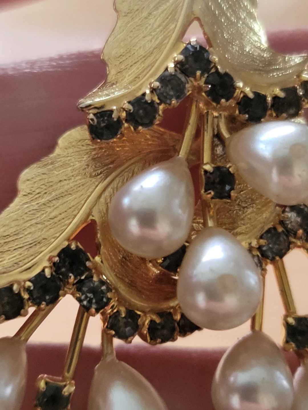 Vintage Gold tone leaf & pearl Pendant - photo 4