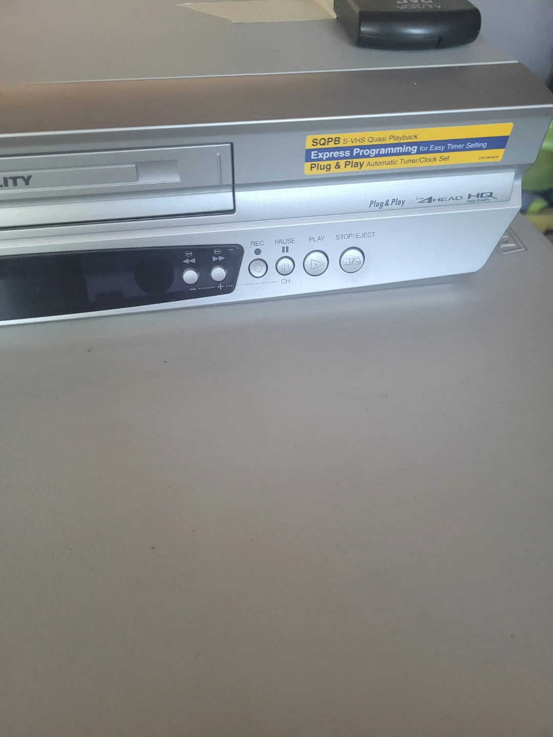 JVC HR-J693U VHS Hi-Fi VCR Recorder - photo 4