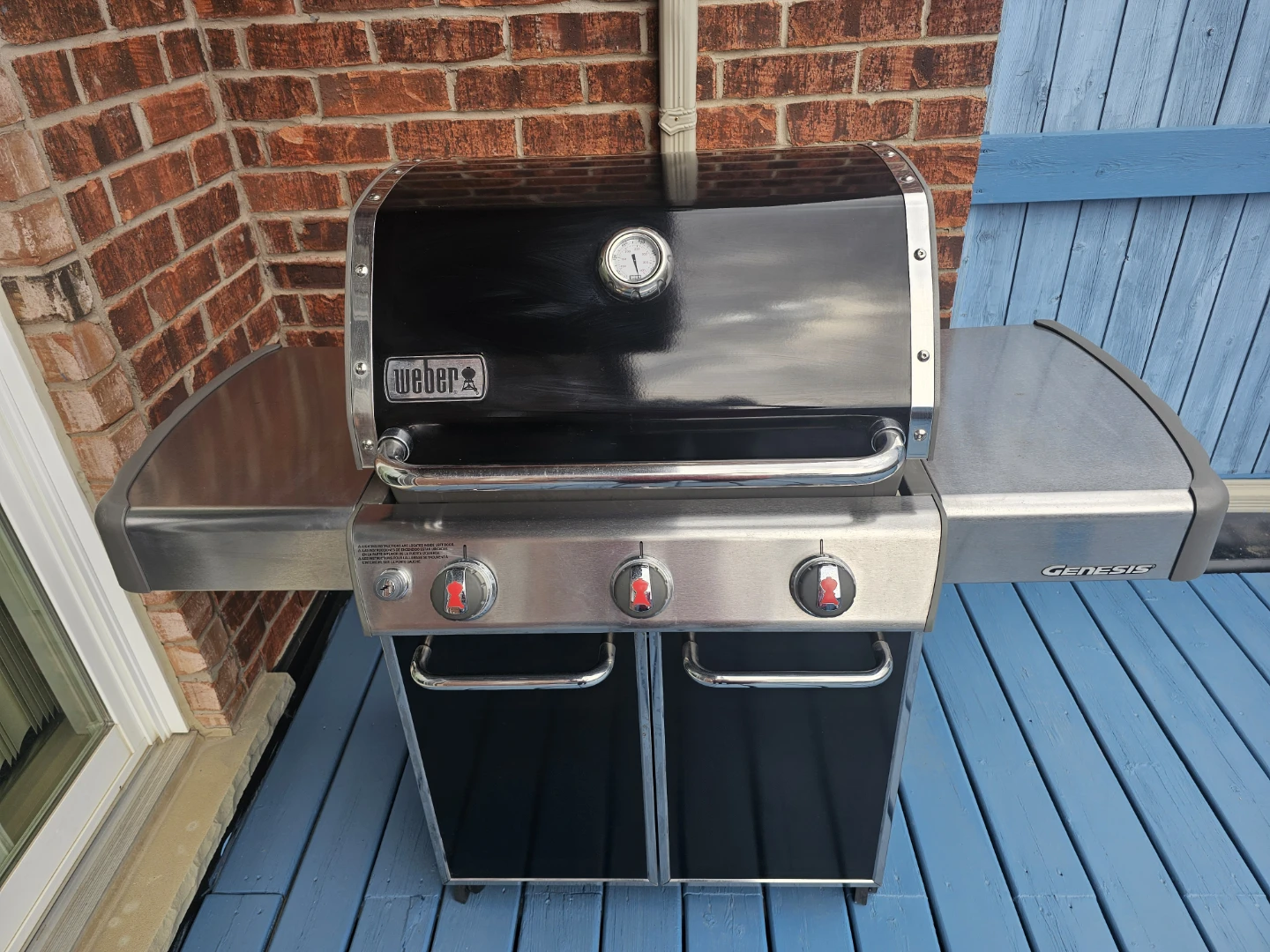 Weber Genesis Gas Grill with Propane Tank