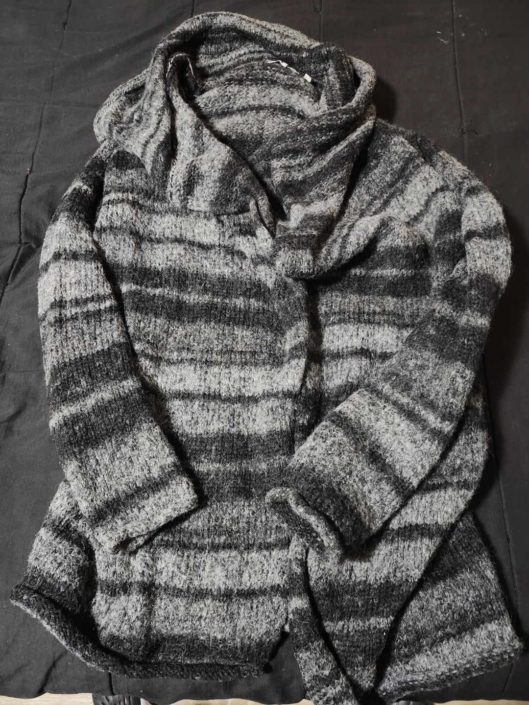 $5 women cardigan (S)