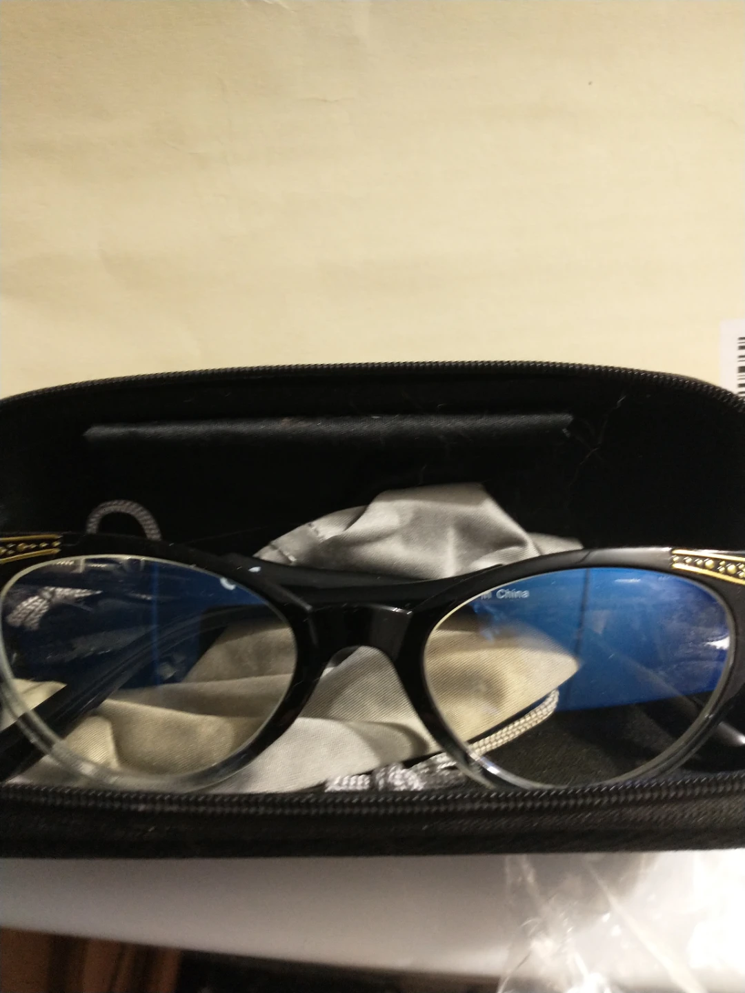 Black Cat Eye Glasses Blue Light with Case