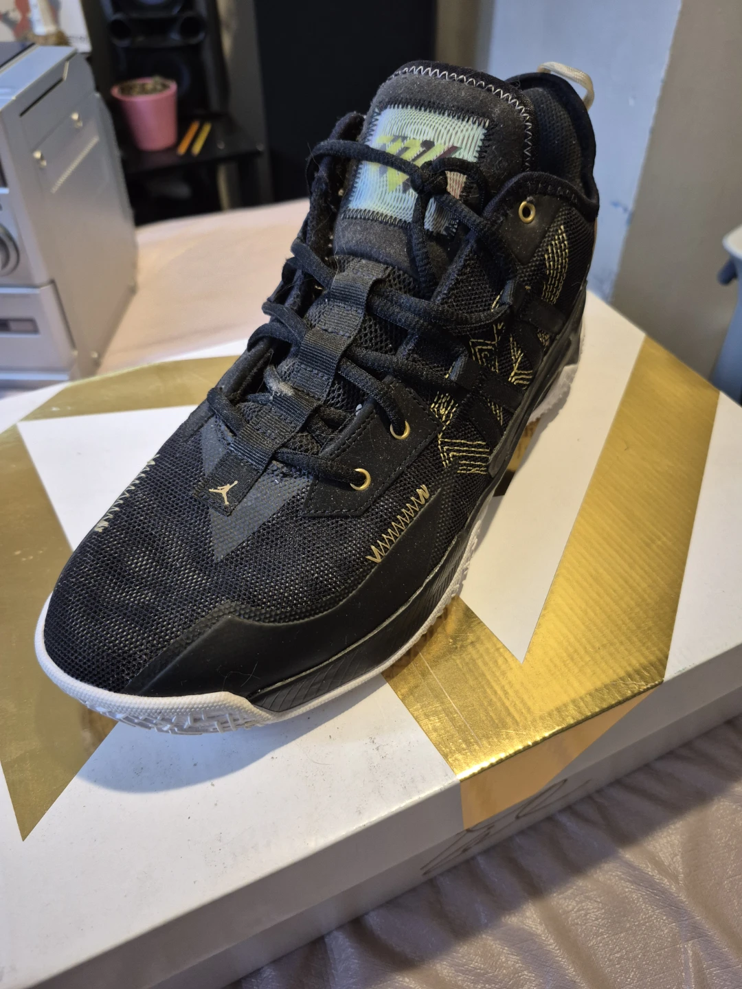 Jordan One Take II Basketball Shoes Black/Metallic Gold Size 13 - photo 2
