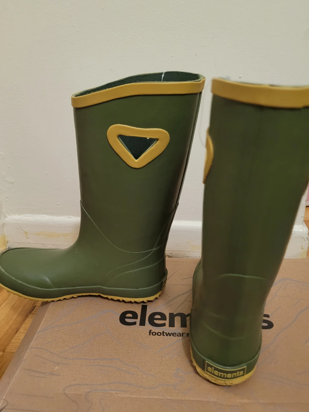 Kids Green Rubber Rain Boots Size 3