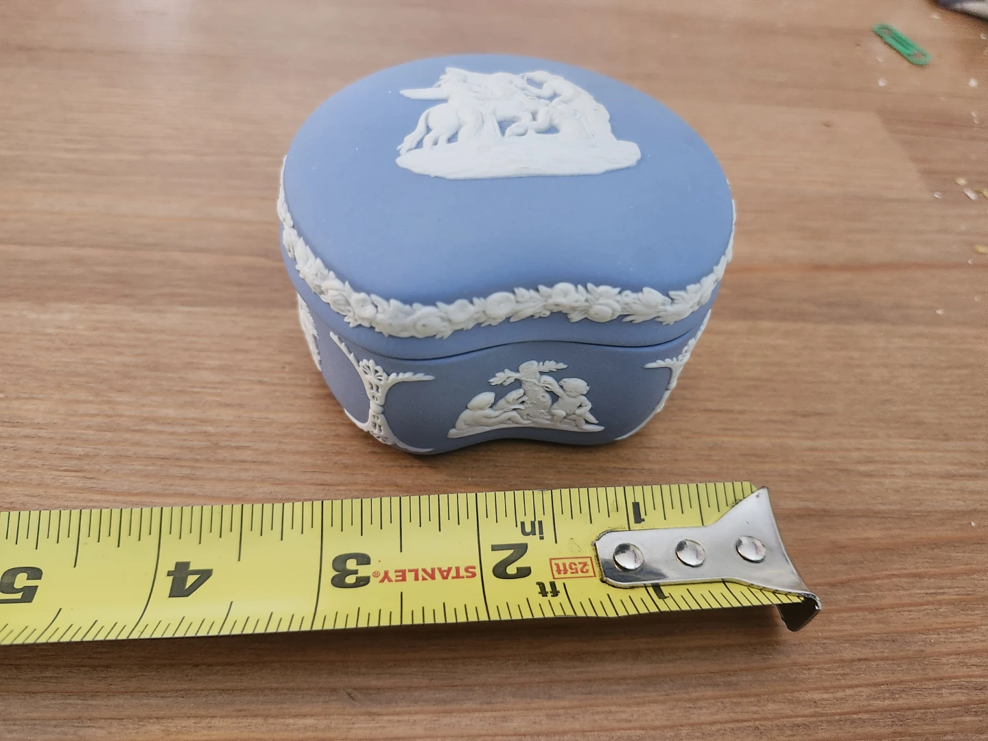 Wedgewood Jasperware Heart Trinket Box - photo 2