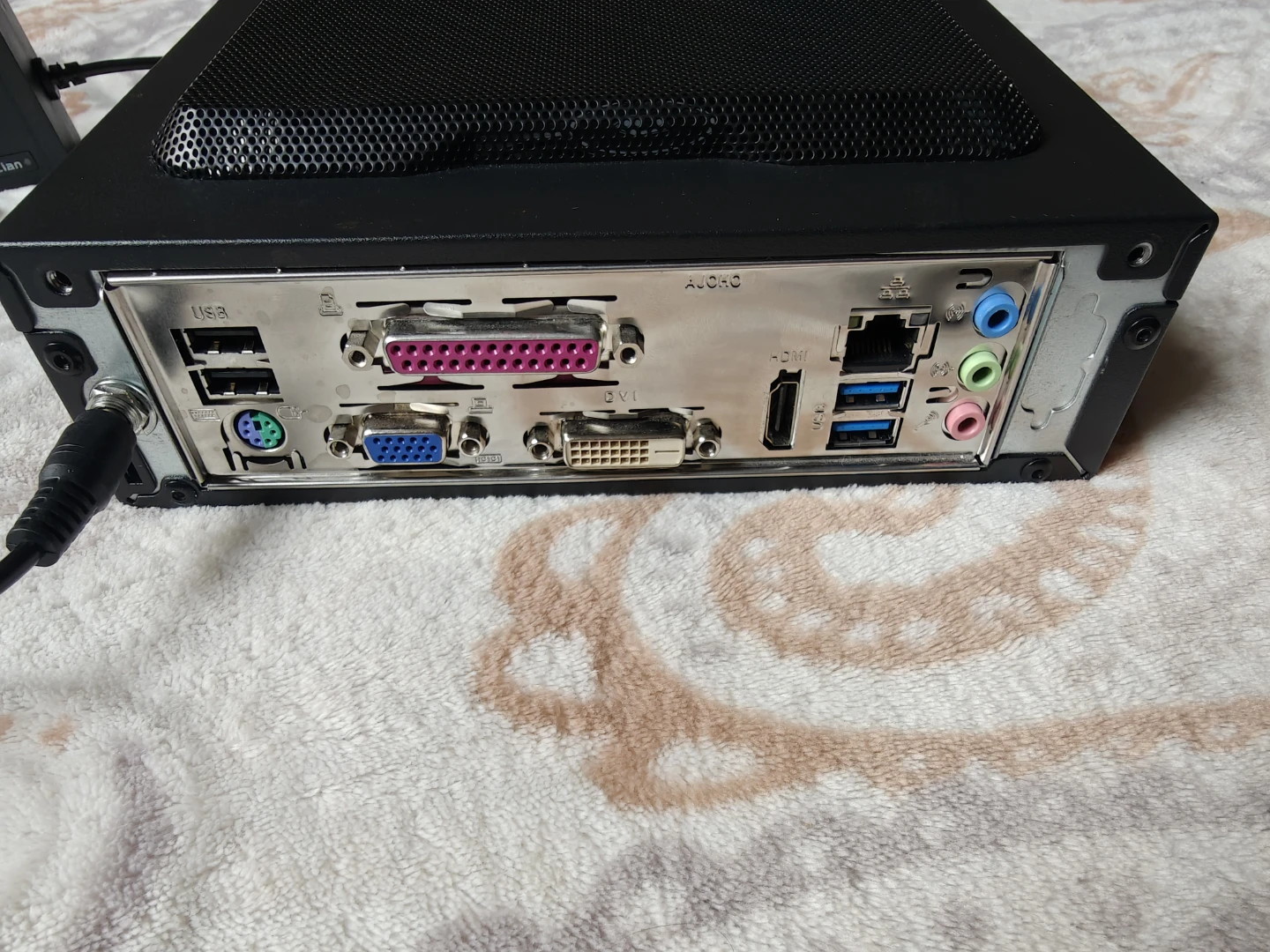 AMD Mini ITX PC - photo 2