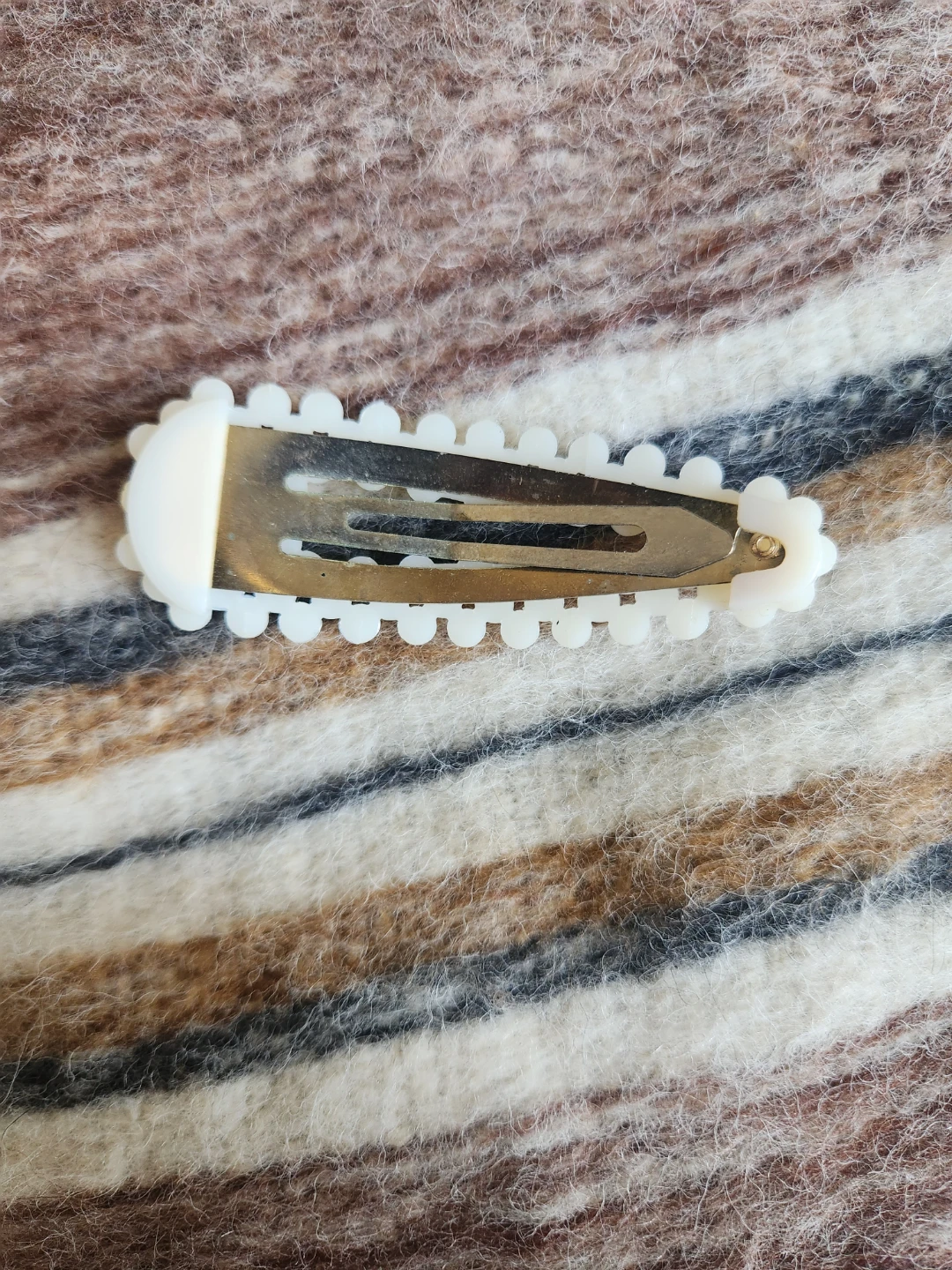 Pearl Accent Hair Clip - photo 3
