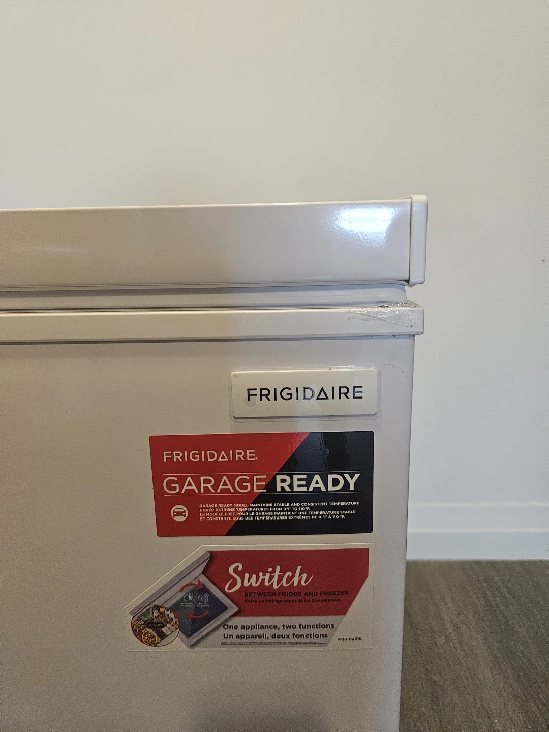 Frigidaire Garage Ready Chest Freezer - photo 4