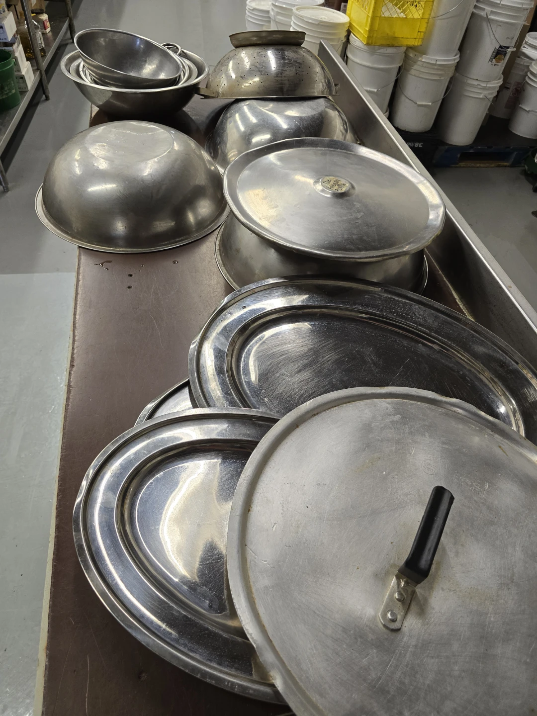 Assorted Stainless Steel Kitchenware Bowls and Platters