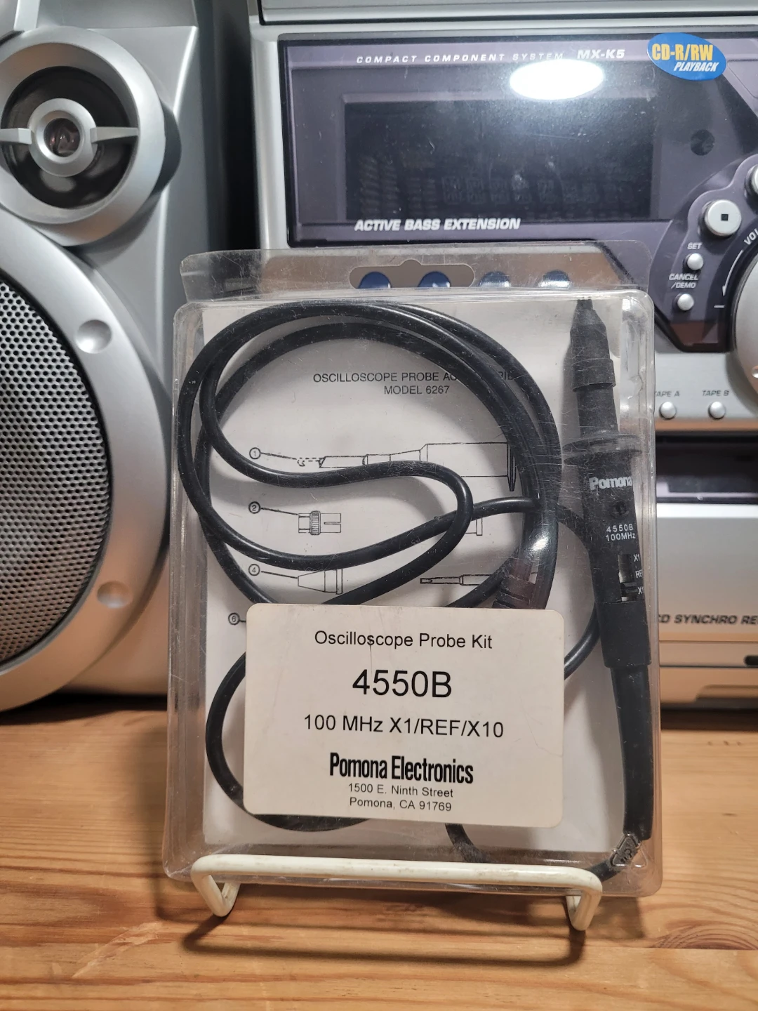 Pomona Electronics 4550B Oscilloscope Probe Kit 100 MHz - photo 2