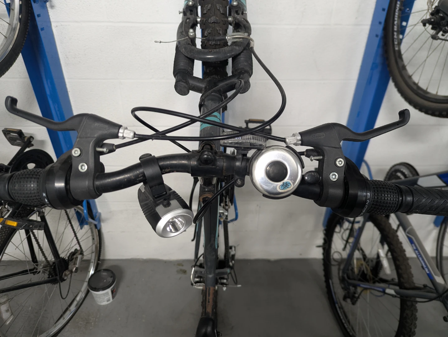 Supercycle Nitro Mountain Bike (youth) - photo 4