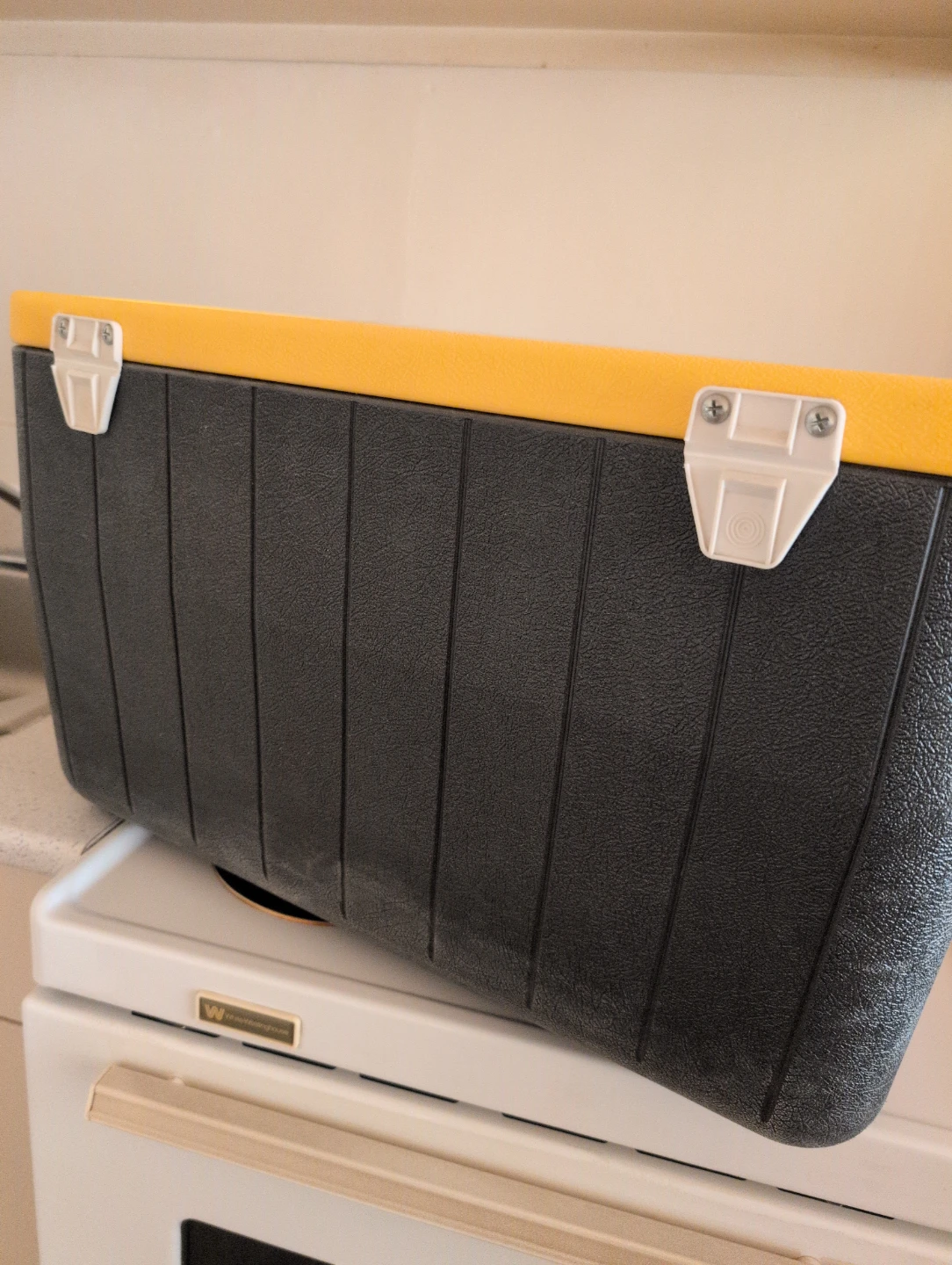 Coleman Cooler - Black and Yellow - photo 4