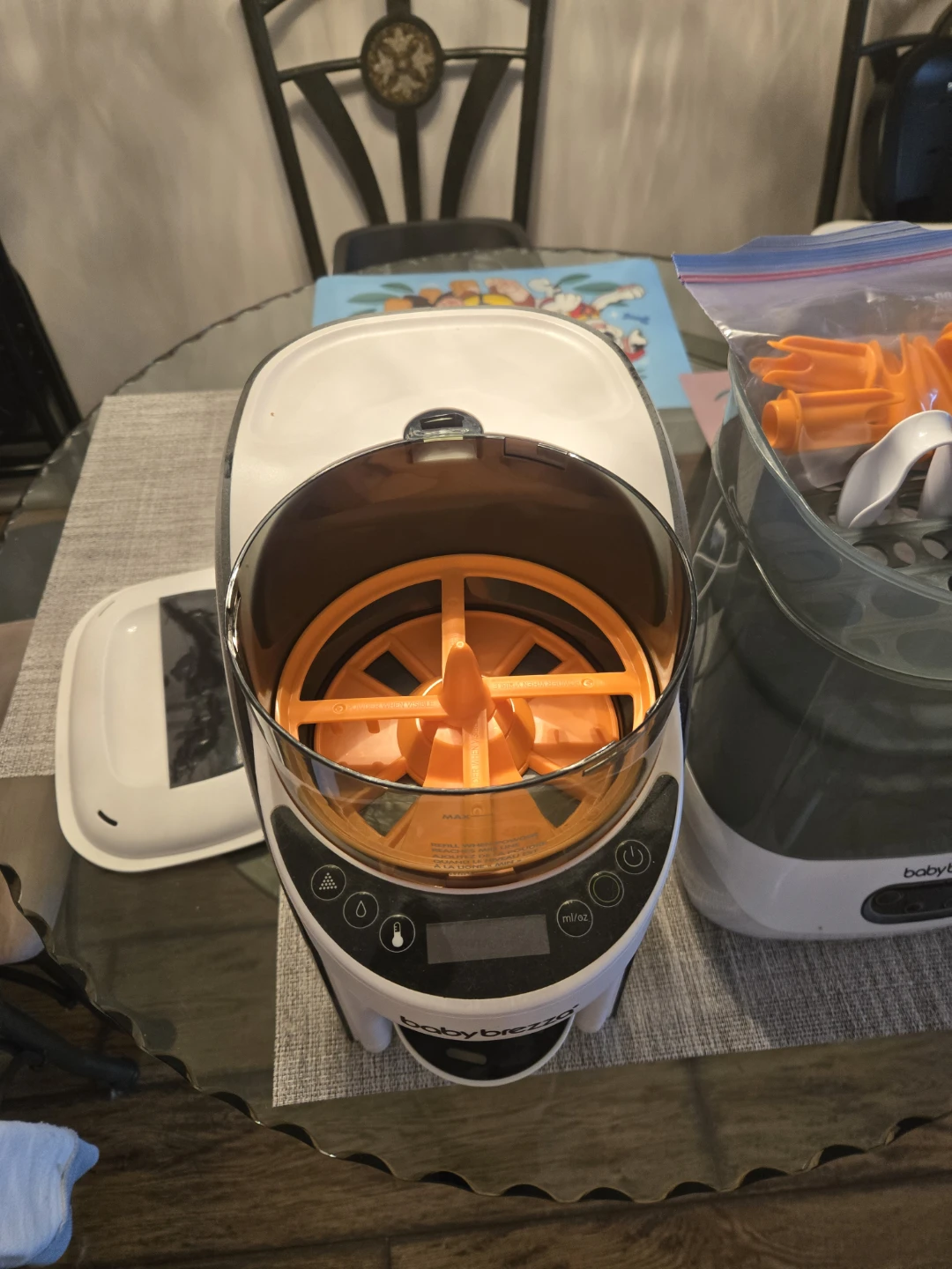 Baby Brezza Sterilizer and Formula Dispenser Set - photo 4