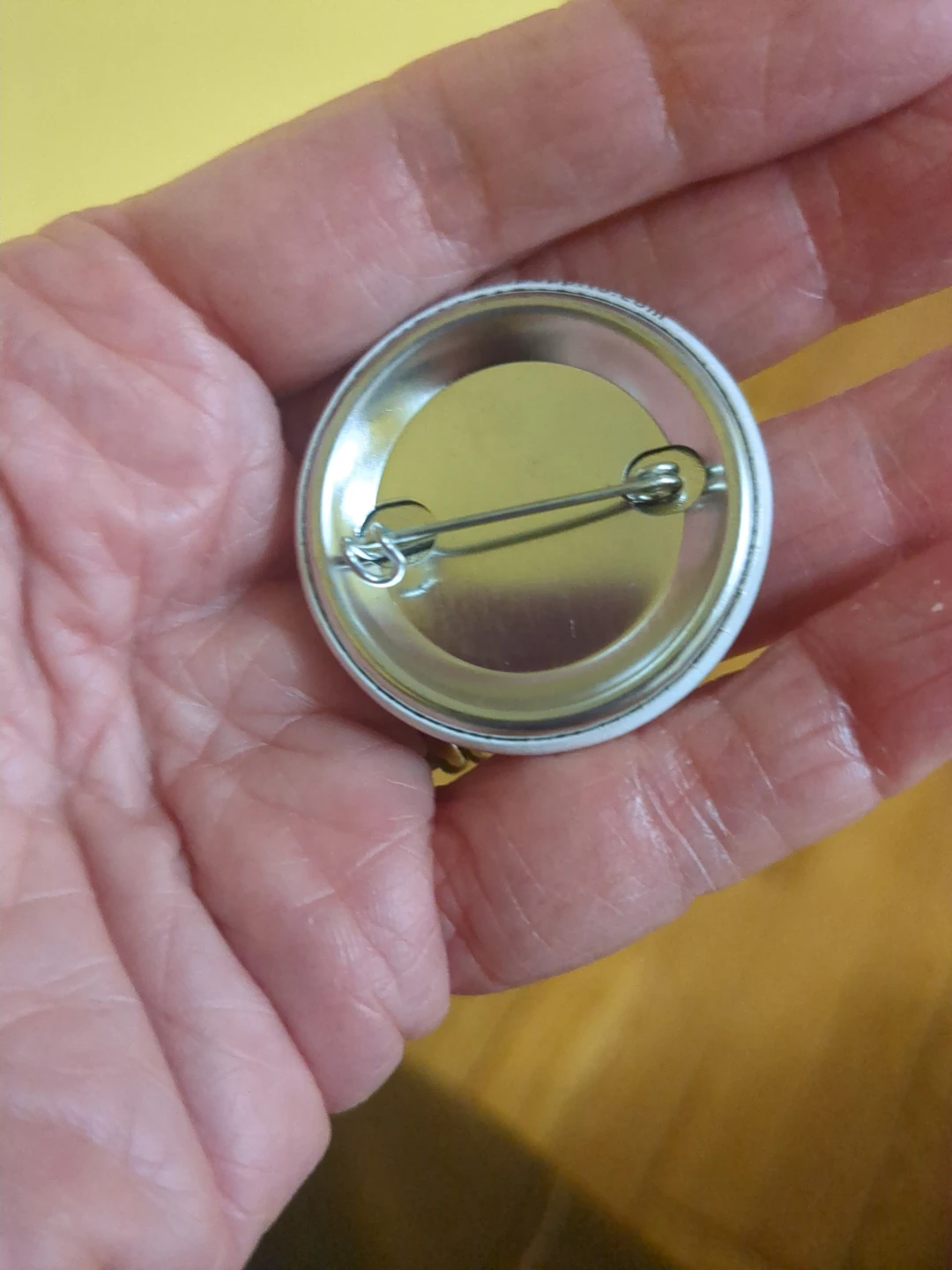 Free button "Melt Ice" new - photo 2