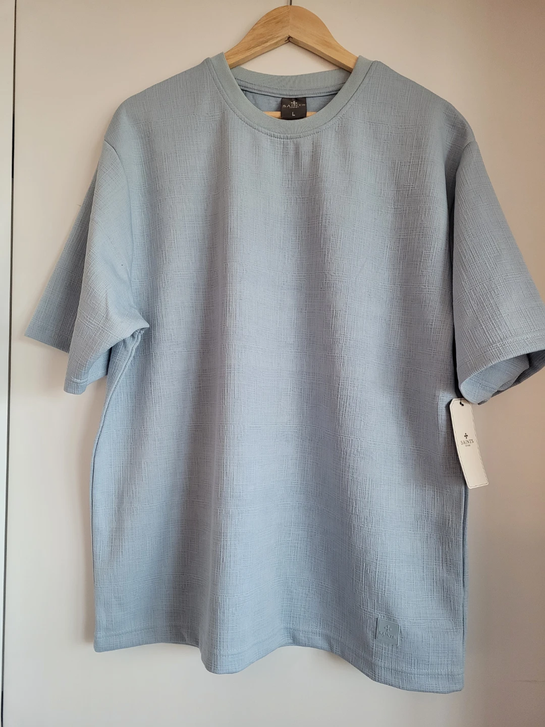 [L] NWT Saints Studio Premium Textured Tee - Light Blue