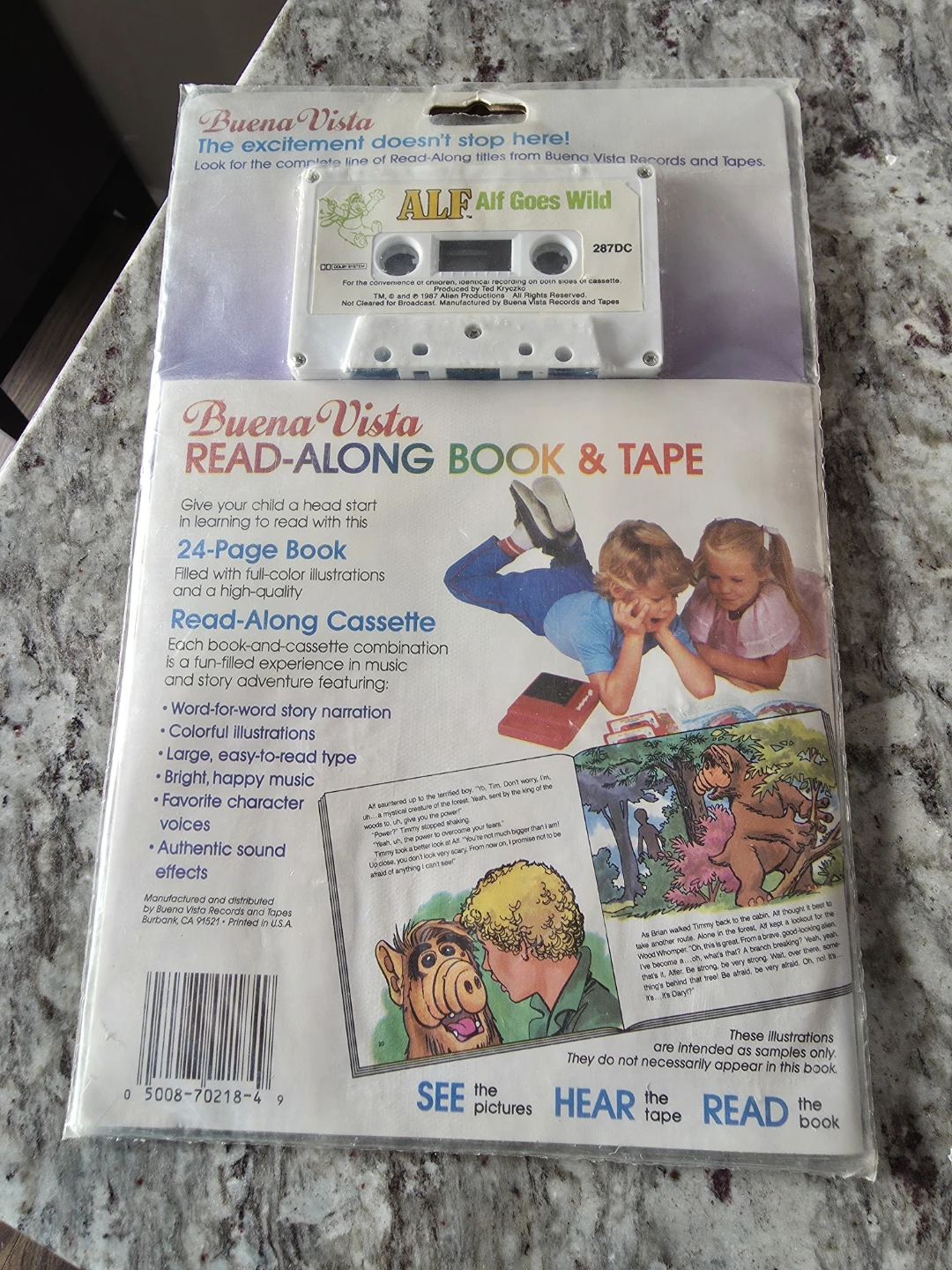 Alf Read Along Book & Tape "Alf Goes Wild" - photo 2