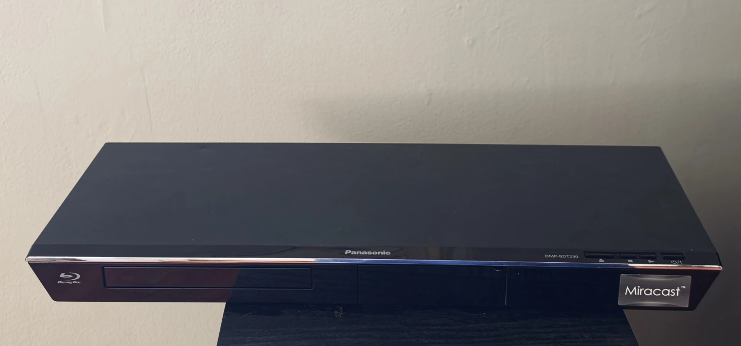Panasonic DMP-BDT230 Blu-ray Player