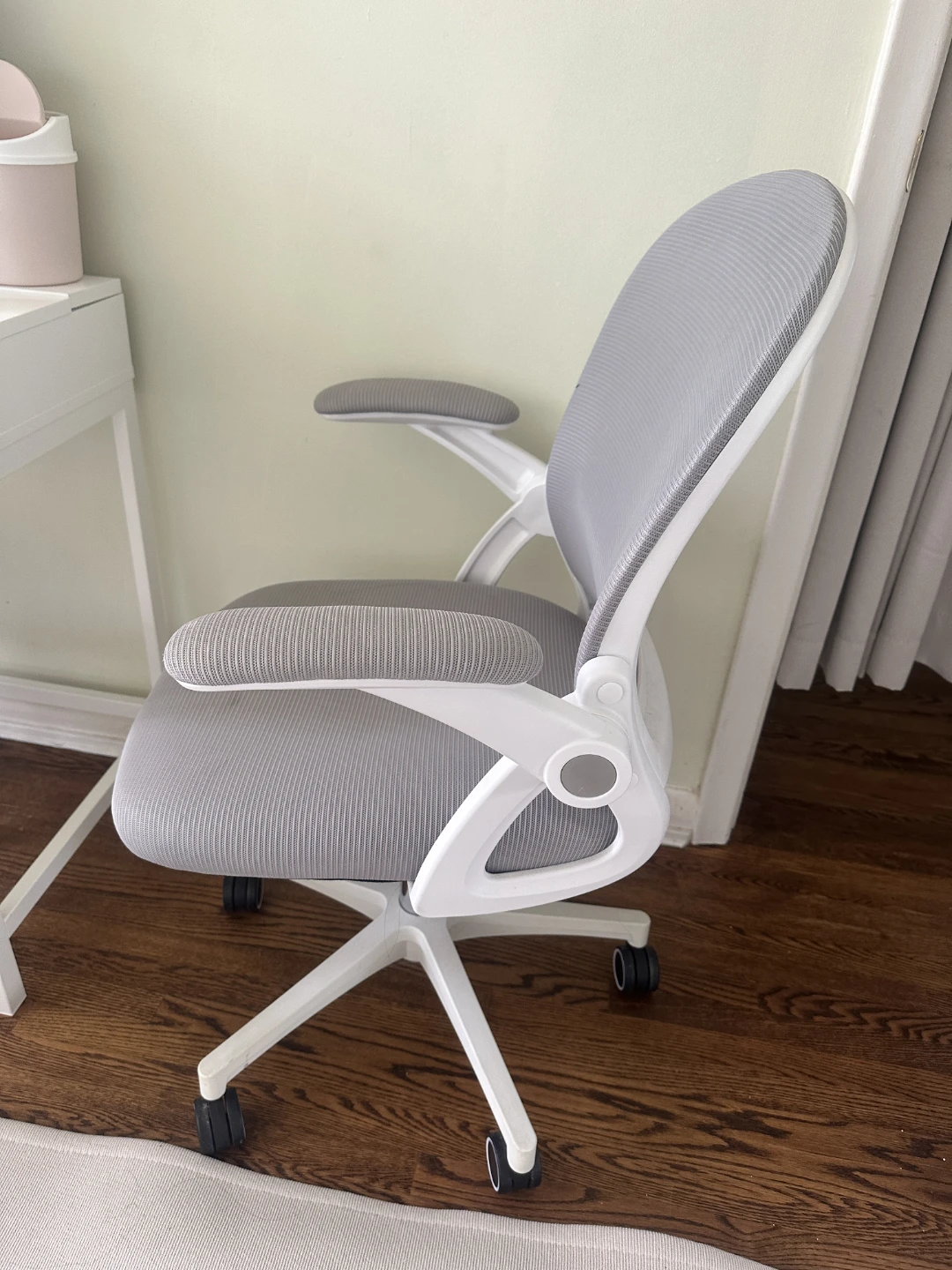 Grey Ergonomic Office Chair - photo 4