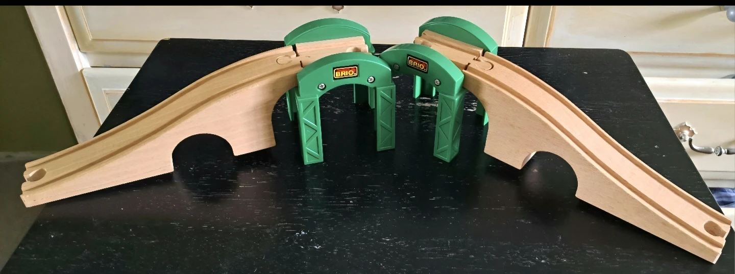 Wooden Train Set - Track, tunnel, bridge, switches & trains - photo 5