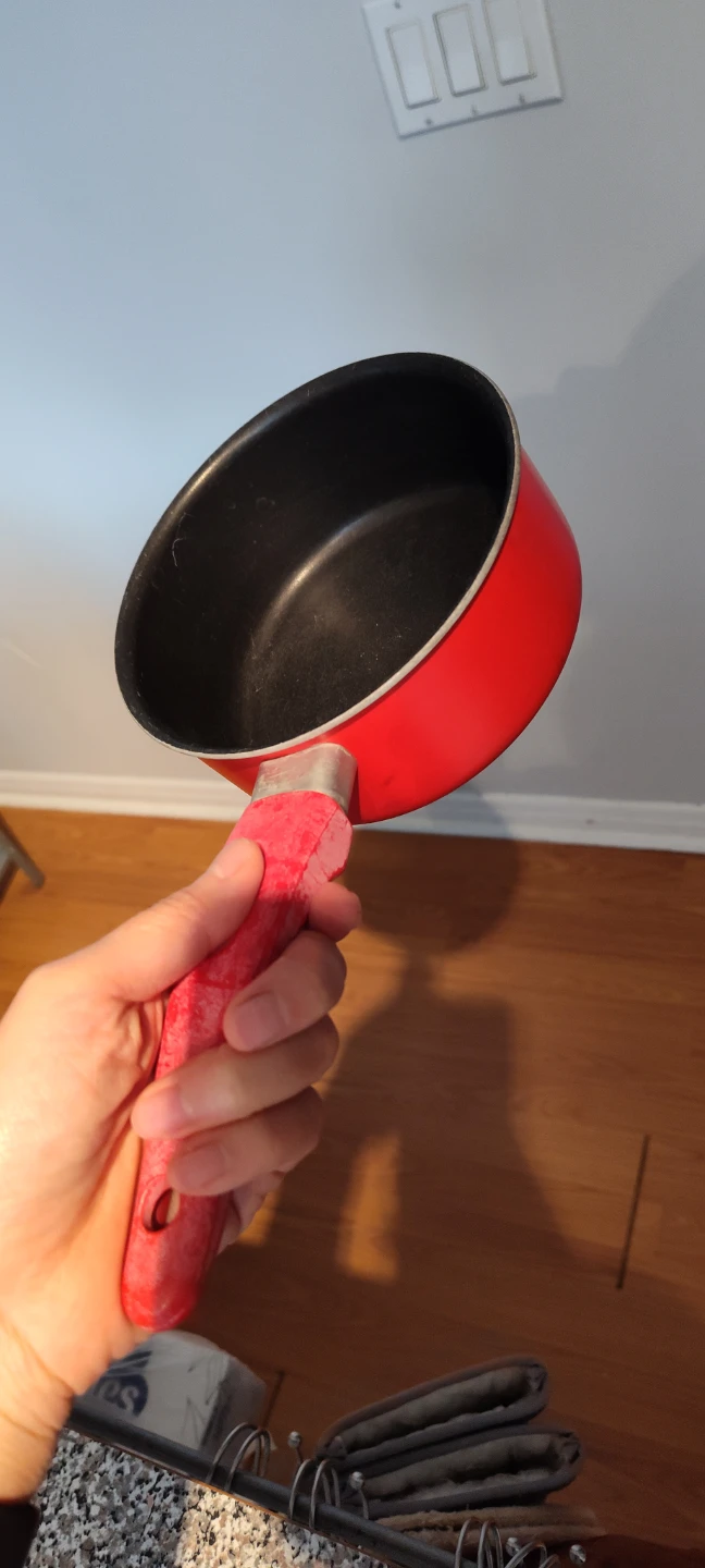 Red Saucepan - photo 2
