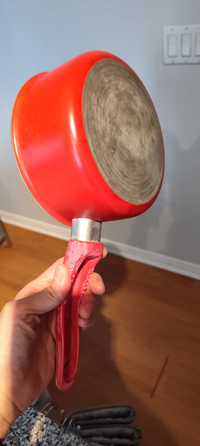 Red Saucepan - photo 3