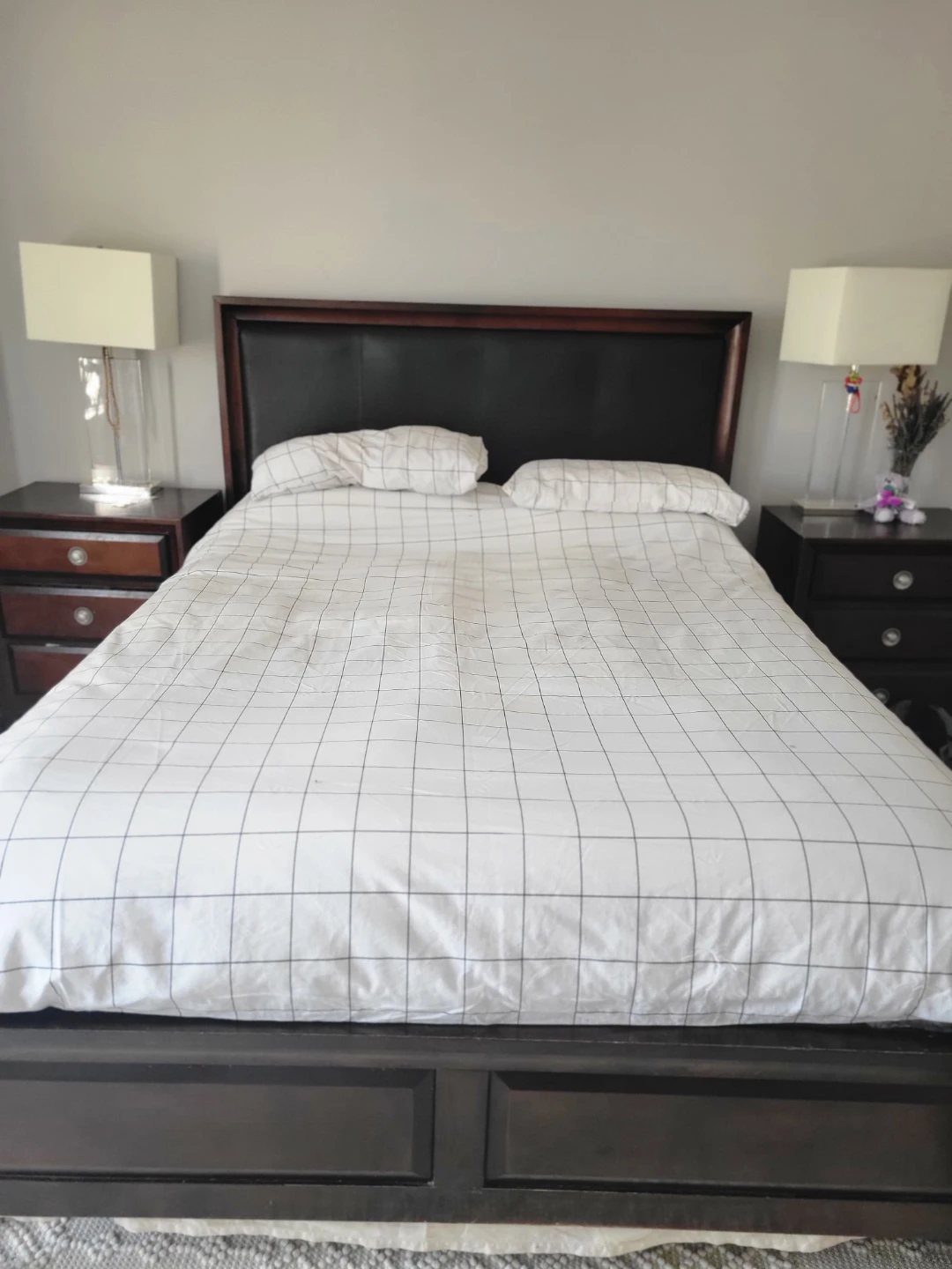 Dark Wood Queen Size Bed Frame with Headboard - photo 4