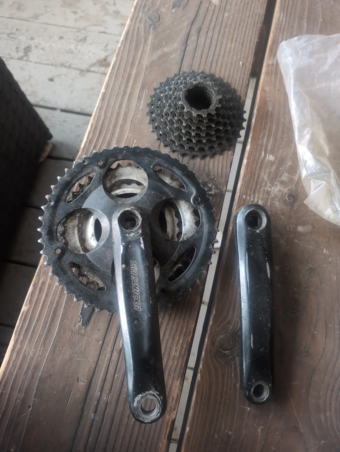 Shimano SR Suntour Crankset and Cassette - photo 2
