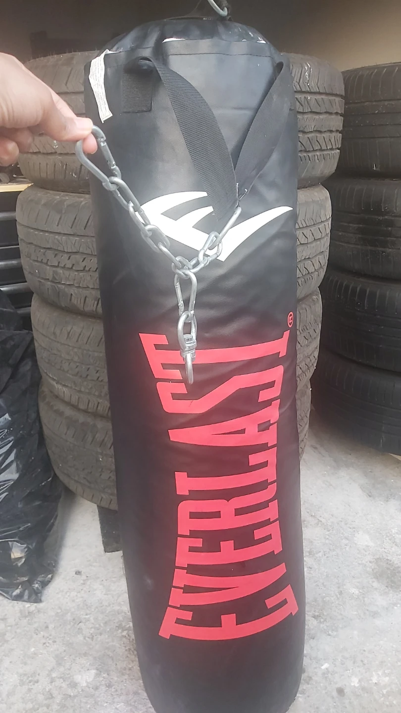 Everlast Punching Bag - photo 2