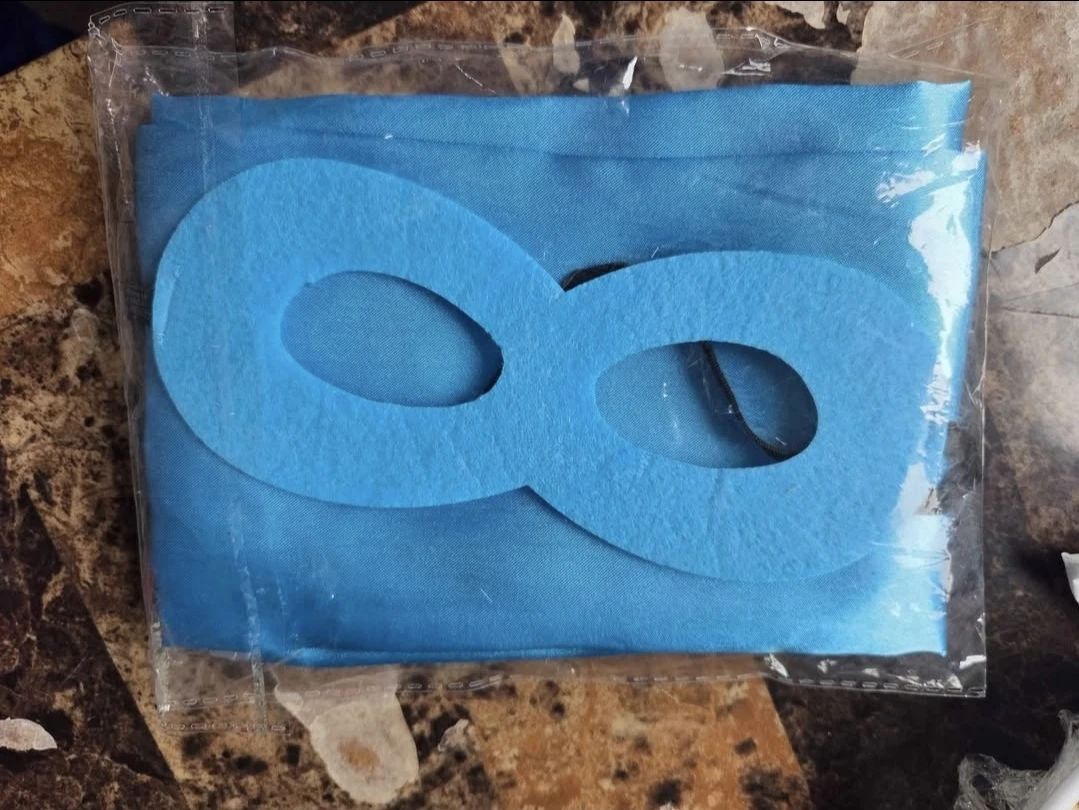 Brand New Superhero Cape and Mask for Kid - photo 5