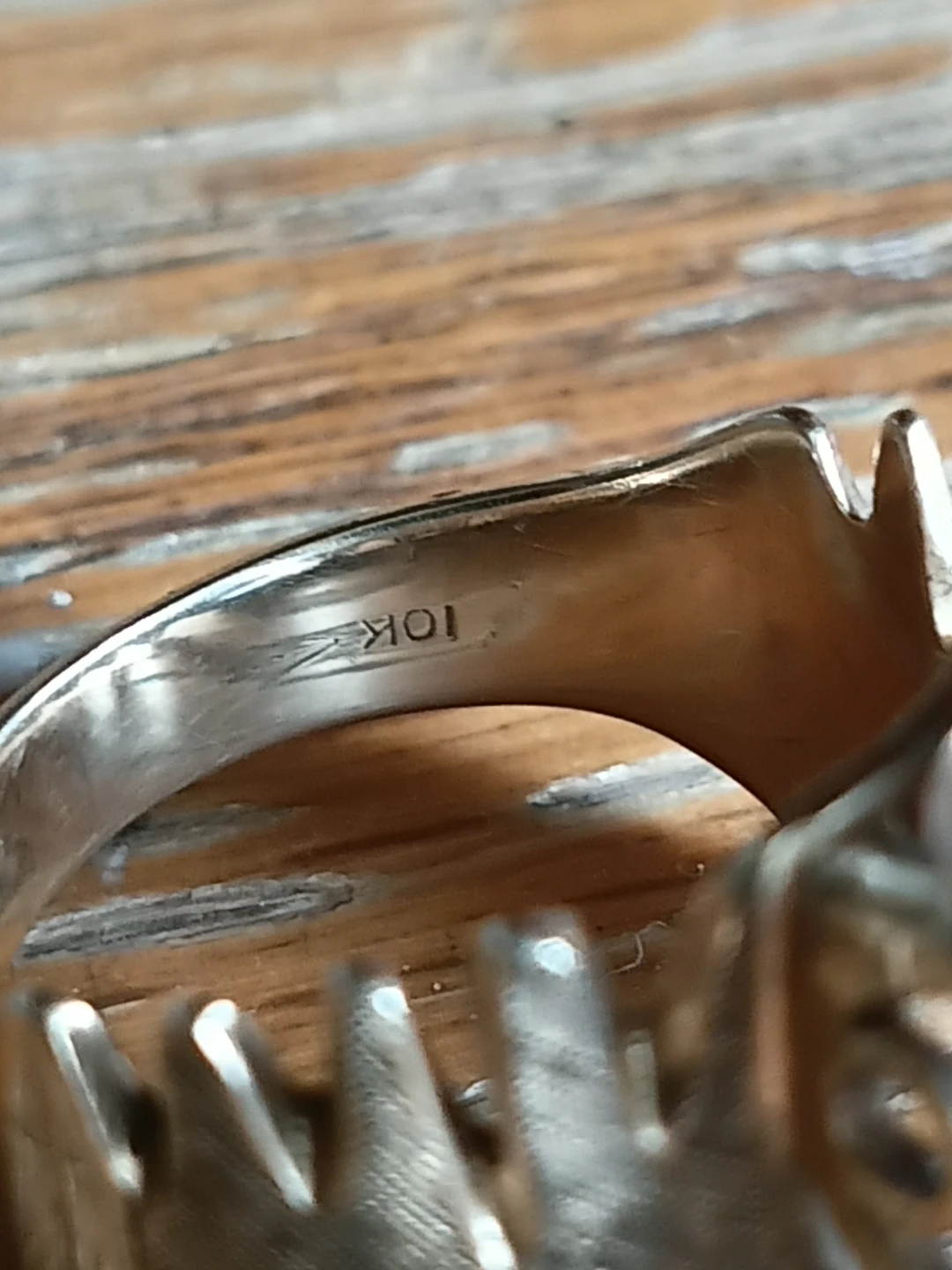 10K Gold Ring with Blue Stone - photo 2