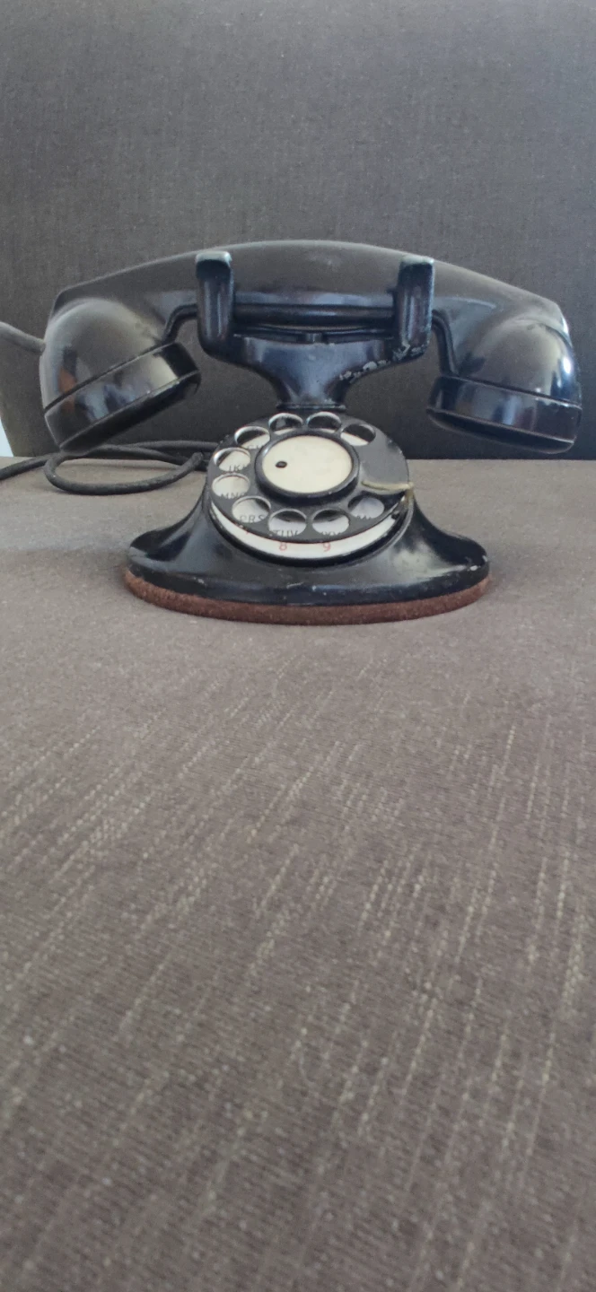 Vintage Northern Electric Rotary Dial Telephone - photo 3