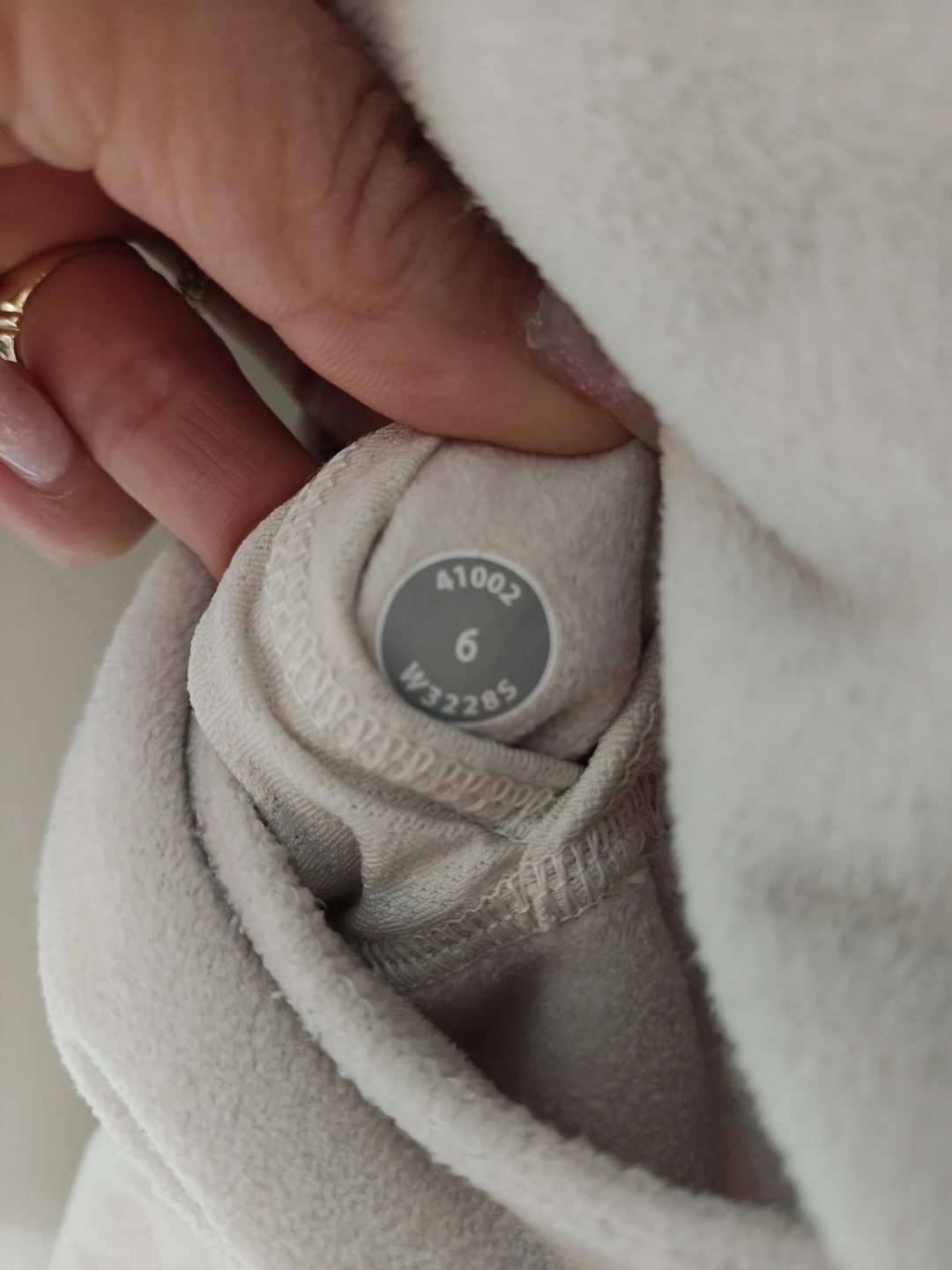 Lululemon Cream Cowl Neck Fleece Sweater Size 6 - photo 2